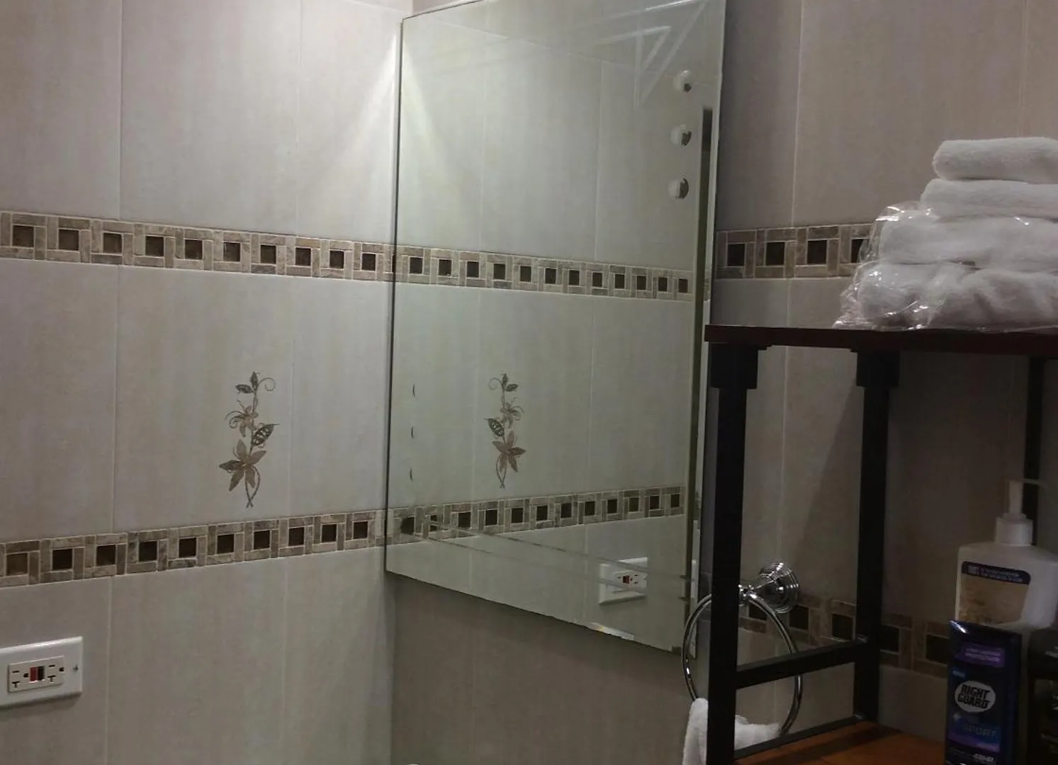 Le Quad - One Bedroom & Studio Apt - Private, Spacious & Secured Kingston Jamajka