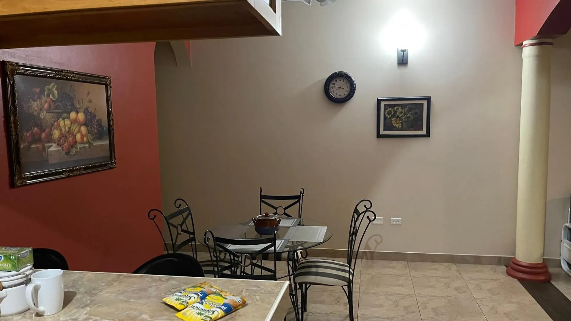 Le Quad - One Bedroom & Studio Apt - Private, Spacious & Secured Kingston 0*,  Jamajka